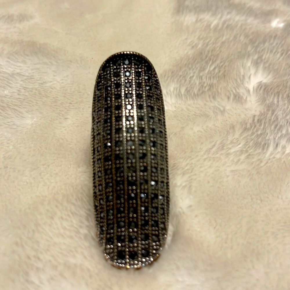 Beautiful ring 💍 - Picture 7 of 8